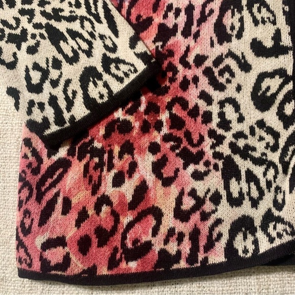 CHICO’S size 0 Leopard Print 3/4 Sleeve Cardigan Sweater Animal Pink Women’s S 4 - Picture 6 of 13